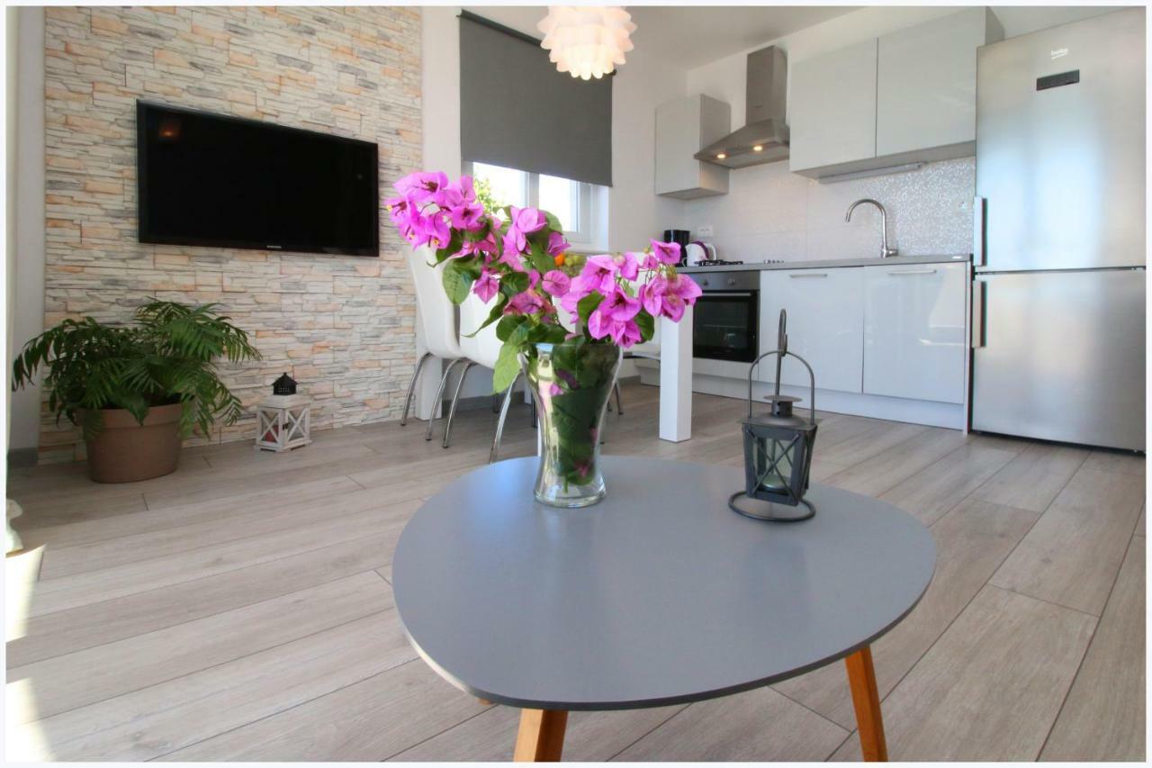 Apartments Silver Beauty Rogoznica  Extérieur photo